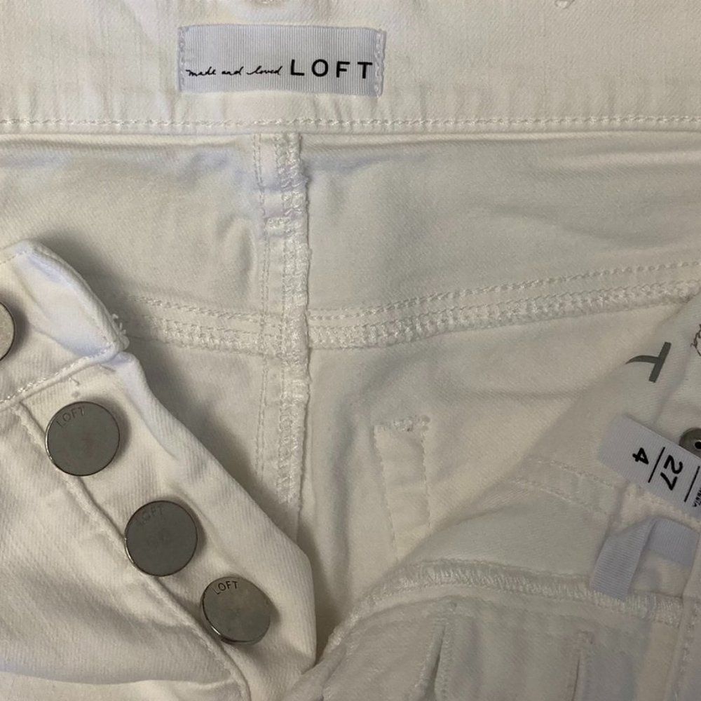 Women's white Loft Pants, size 27/4